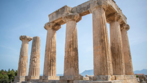 photo of the ruins in Corinth
